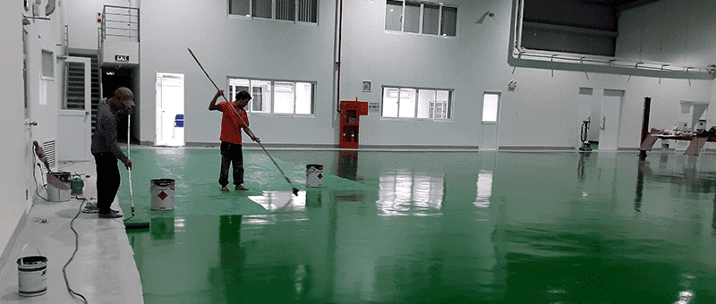 GIẢI PHÁP THI CÔNG SƠN SÀN EPOXY HIỆU QUẢ TRONG ĐIỀU KIỆN ĐỘ ẨM CAO